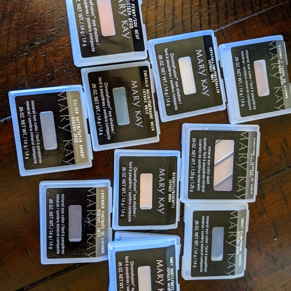 Mary Kay Other - Mary Kay Eyeshadow